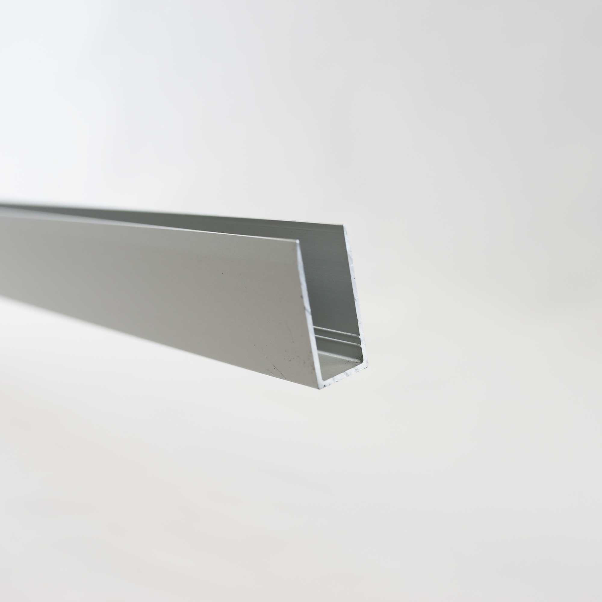 Wandanschlussprofil, gerade, senkrecht, 2000 mm,