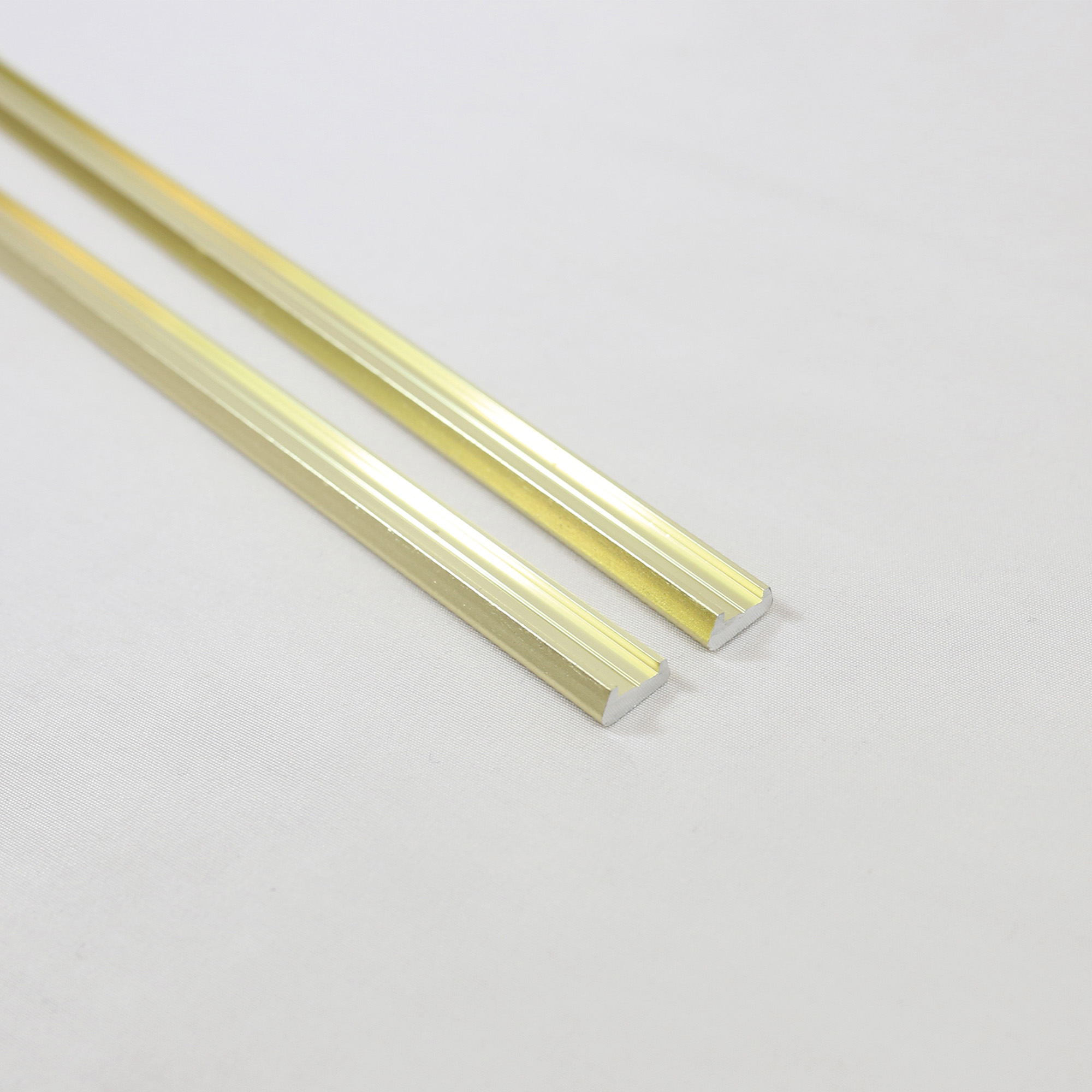 Schwallschutz - Gold