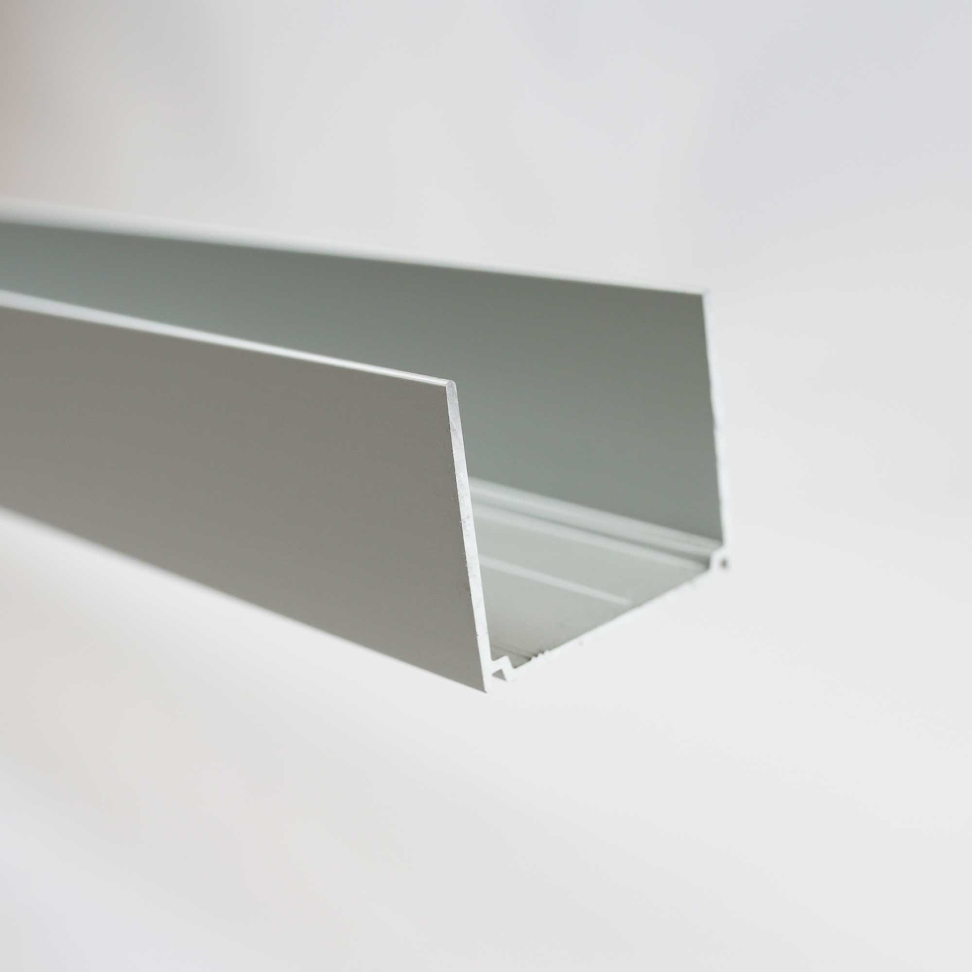 9800001179099 Wandanschlussprofil, alu silber matt, gerade, senkrecht, 2000 mm