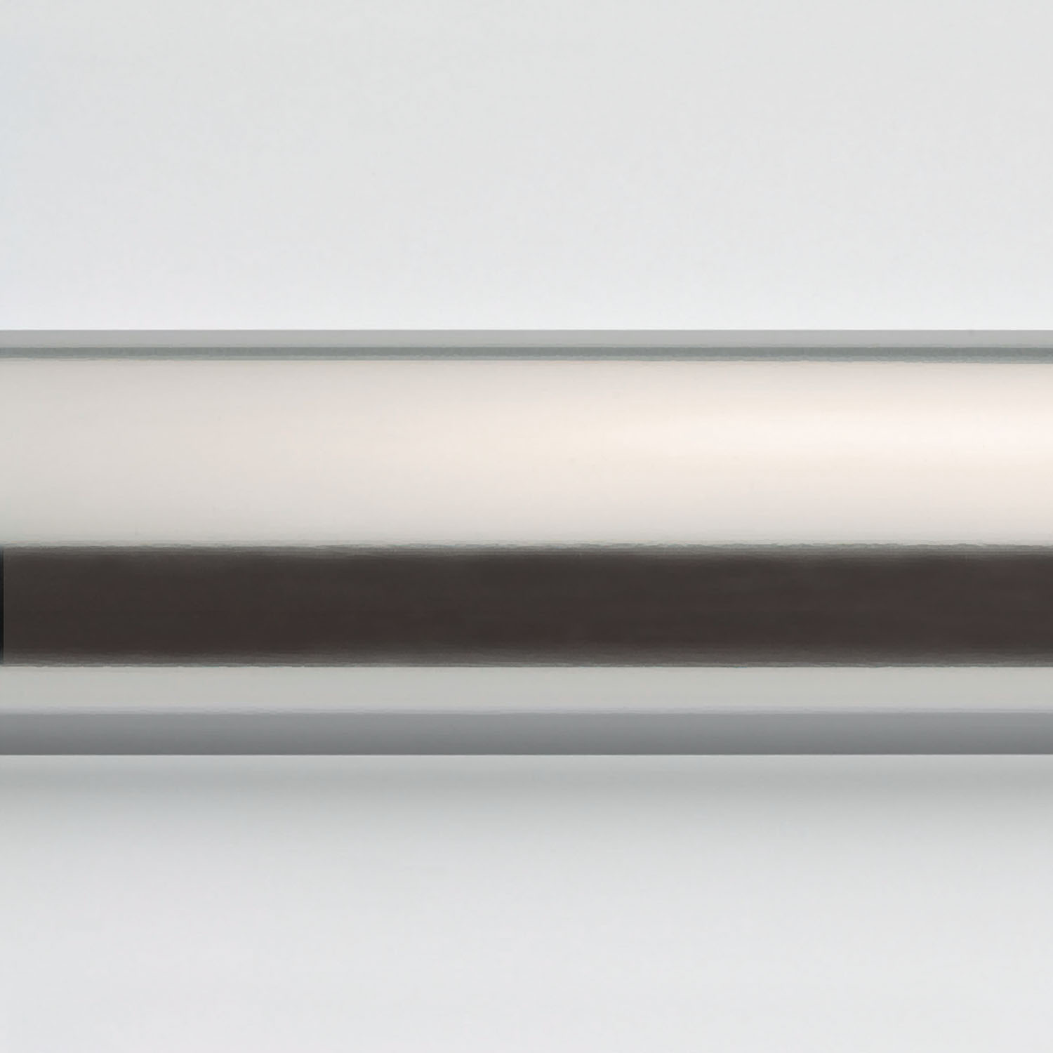 Abbildung Breuer Farbe in 005 Alu Chromeffekt
