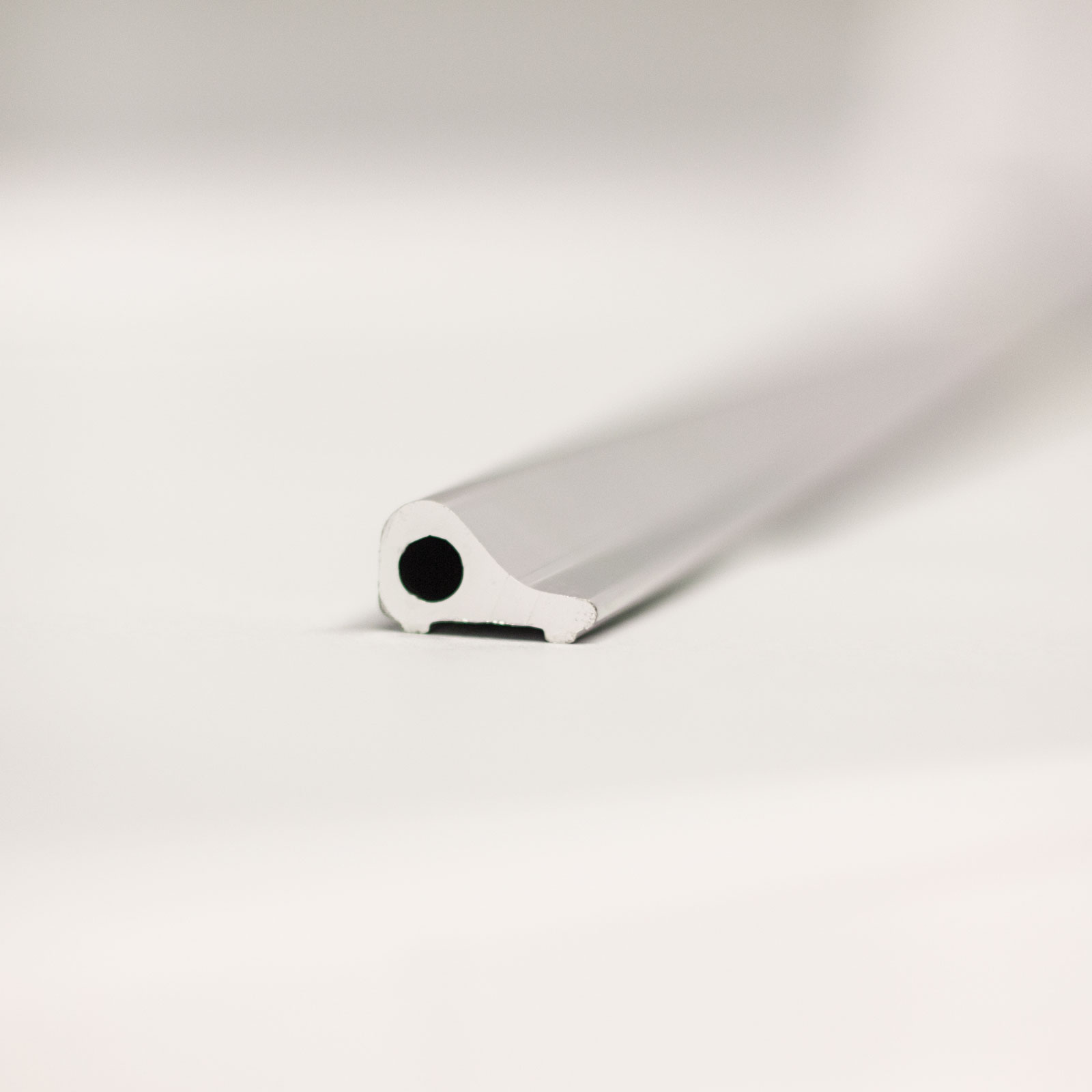 9802005624001 Schwallschutz, gerade, waagerecht, P624, 1000 mm